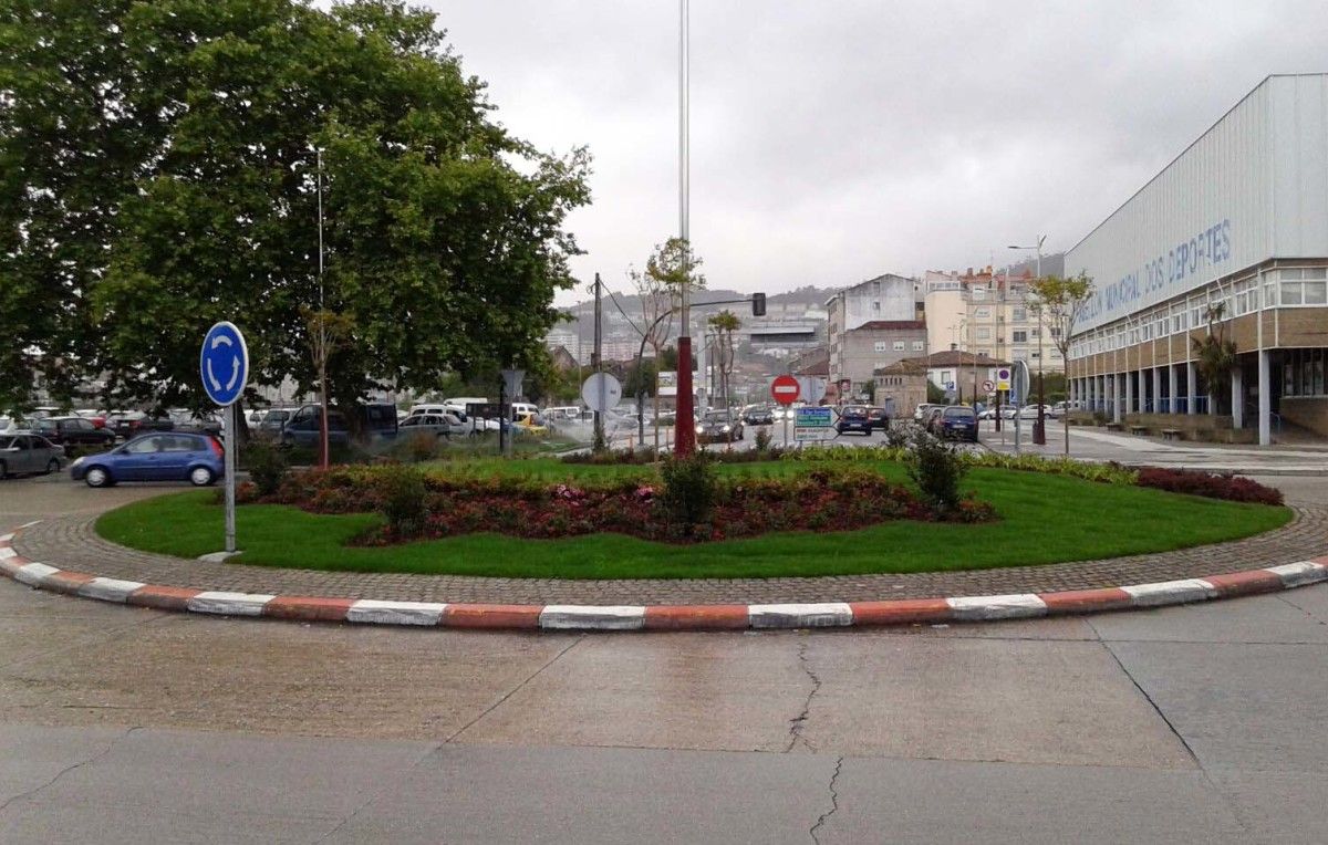 Nuevo aspecto de la rotonda del pabellón municipal