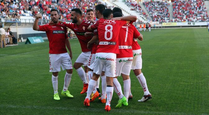 Os xogadores do Real Murcia celebran un gol na Nueva Condomina Os xogadores do Real Murcia celebran un gol na Nueva Condomina