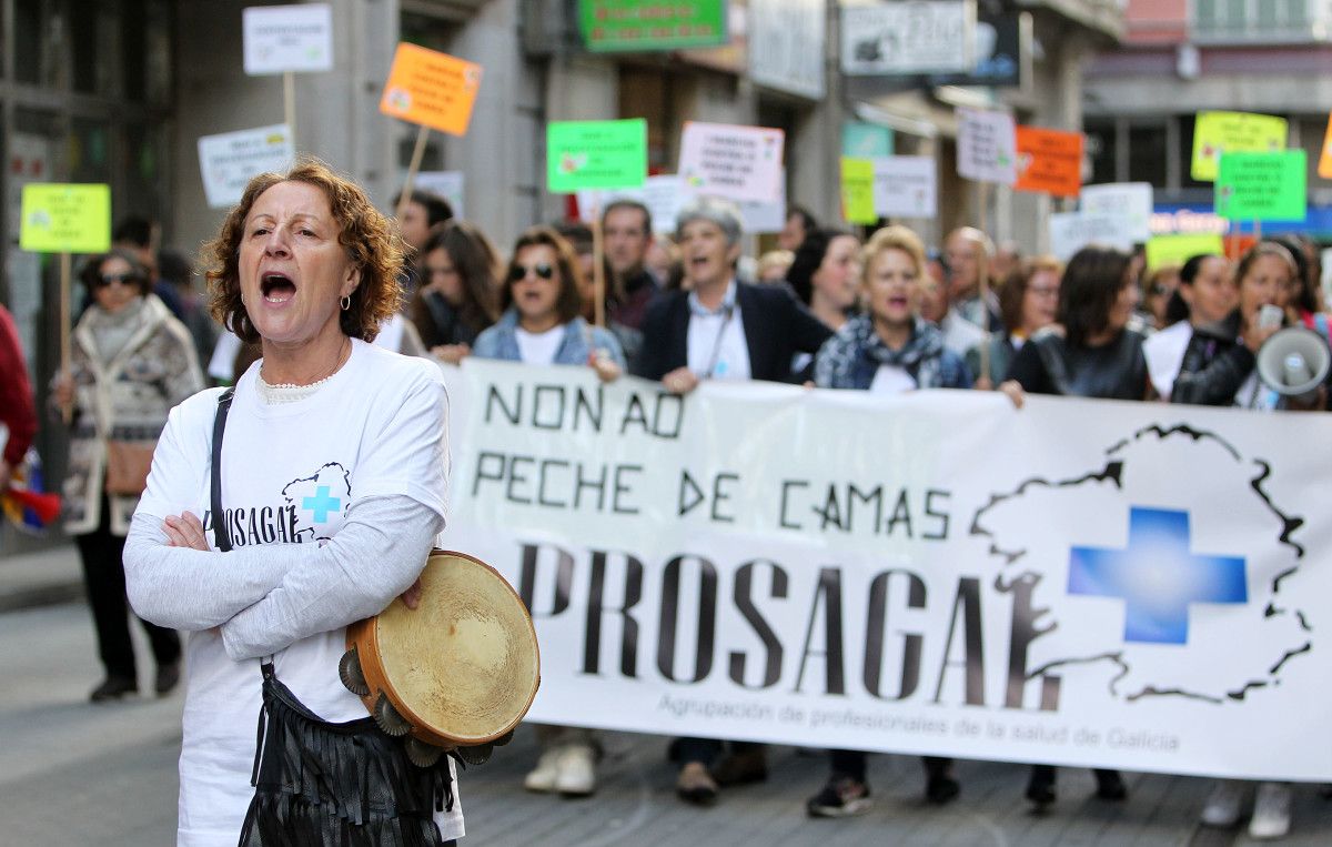 Protesta de Prosagal contra el cierre de camas hospitalarias durante el verano