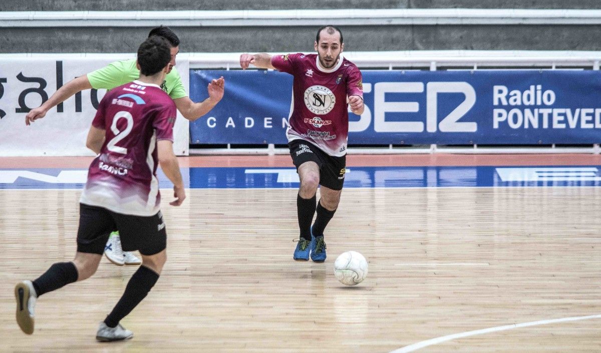 Partido do Leis no Pavillón Municipal dos Deportes