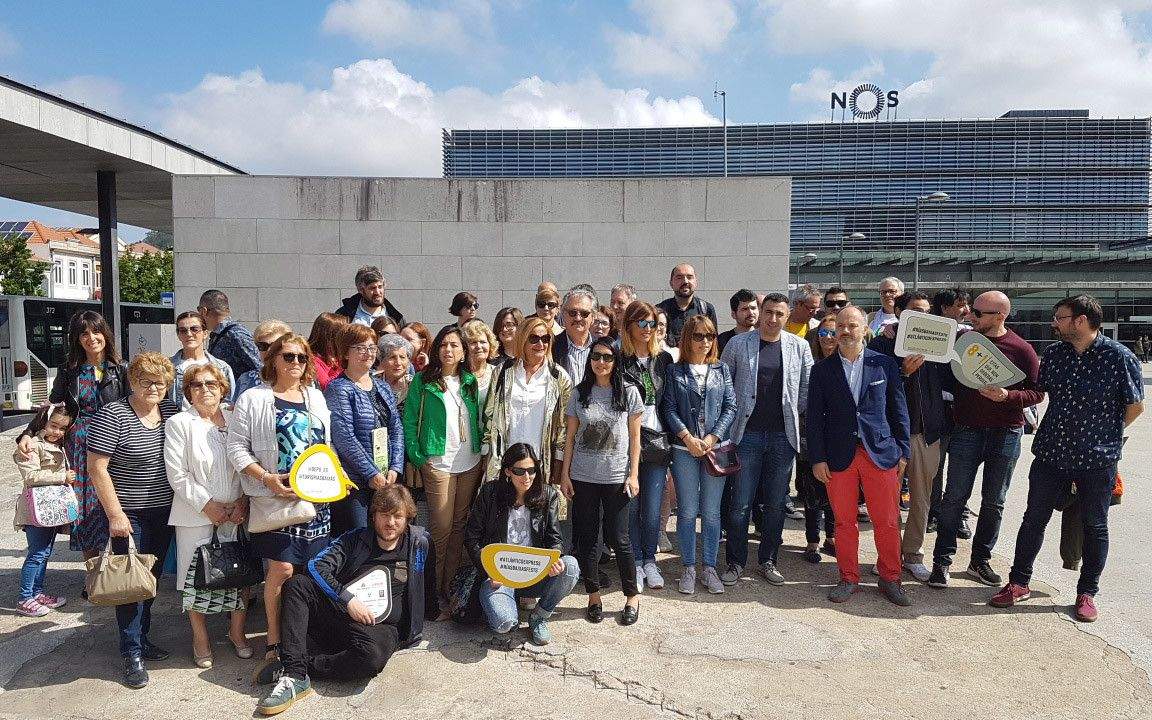 Pasaxeiros do Atlántico Express á súa chegada a Porto Pasaxeiros do Atlántico Express á súa chegada a Porto