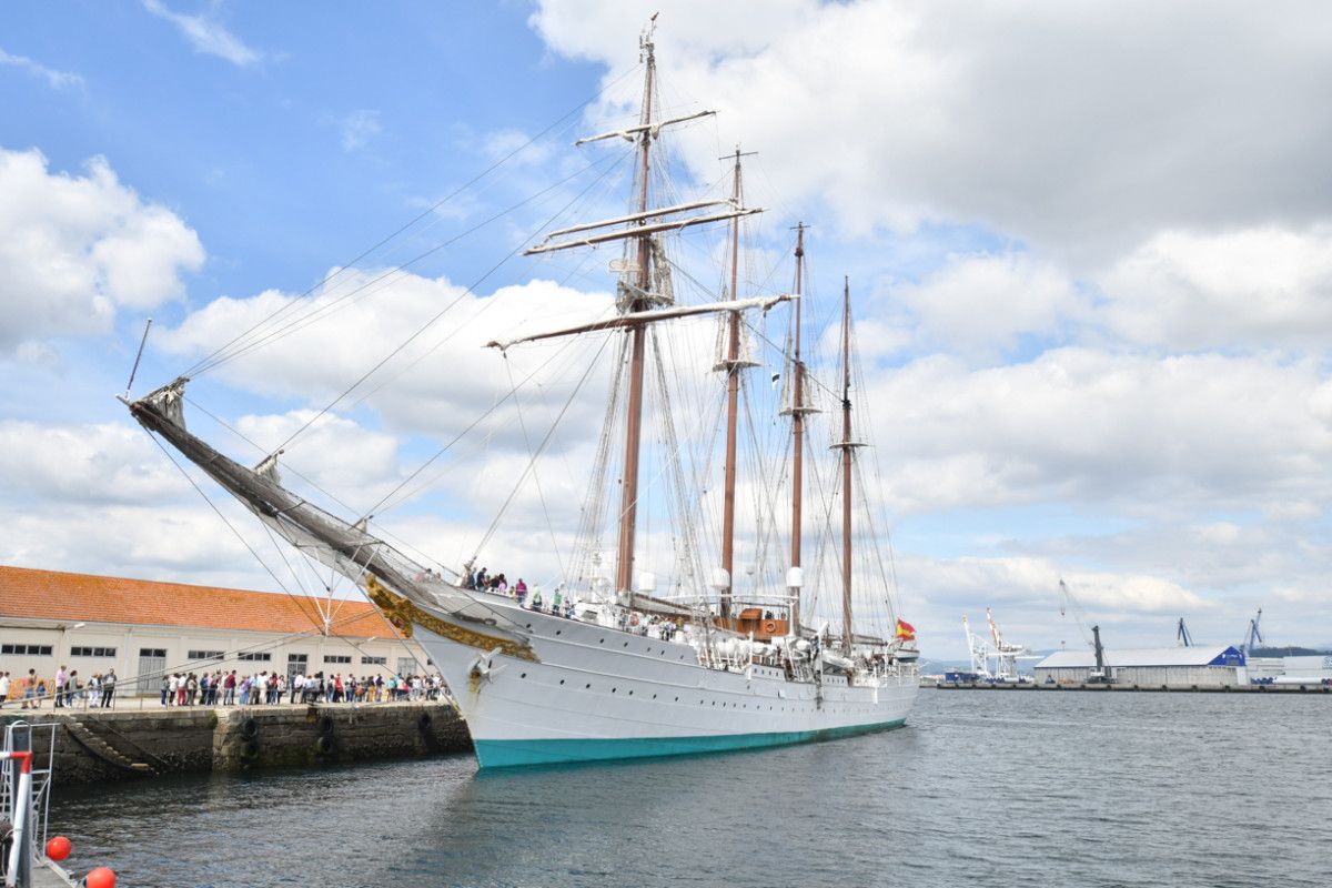 Jornada de puertas abiertas en el Juan Sebastián Elcano