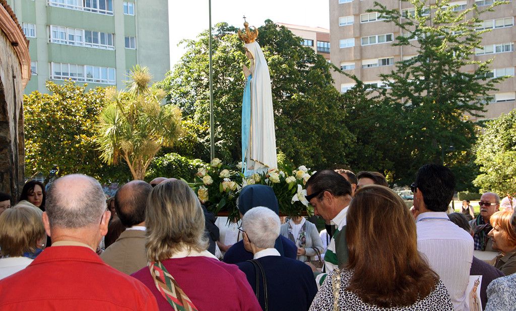 Chegada da imaxe da Virxe de Fátima á igrexa de San Xosé de Campolongo