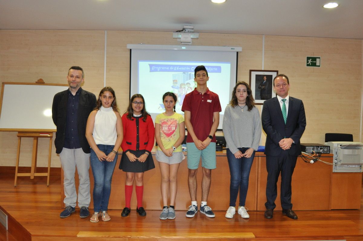 Alumnos premiados en el concurso de redacción de la Agencia Tributaria