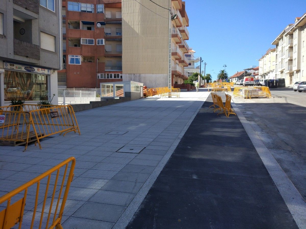 Primeira fase das obras da rúa Luis Rocafort