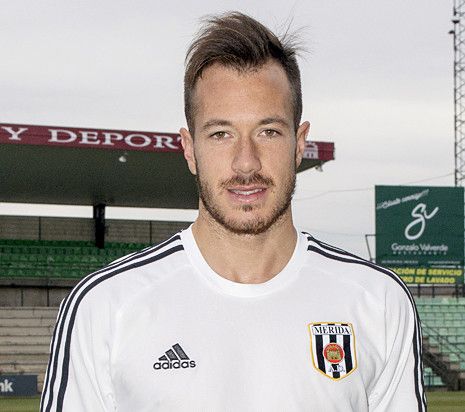 Foto oficial de Víctor Mongil en el Mérida