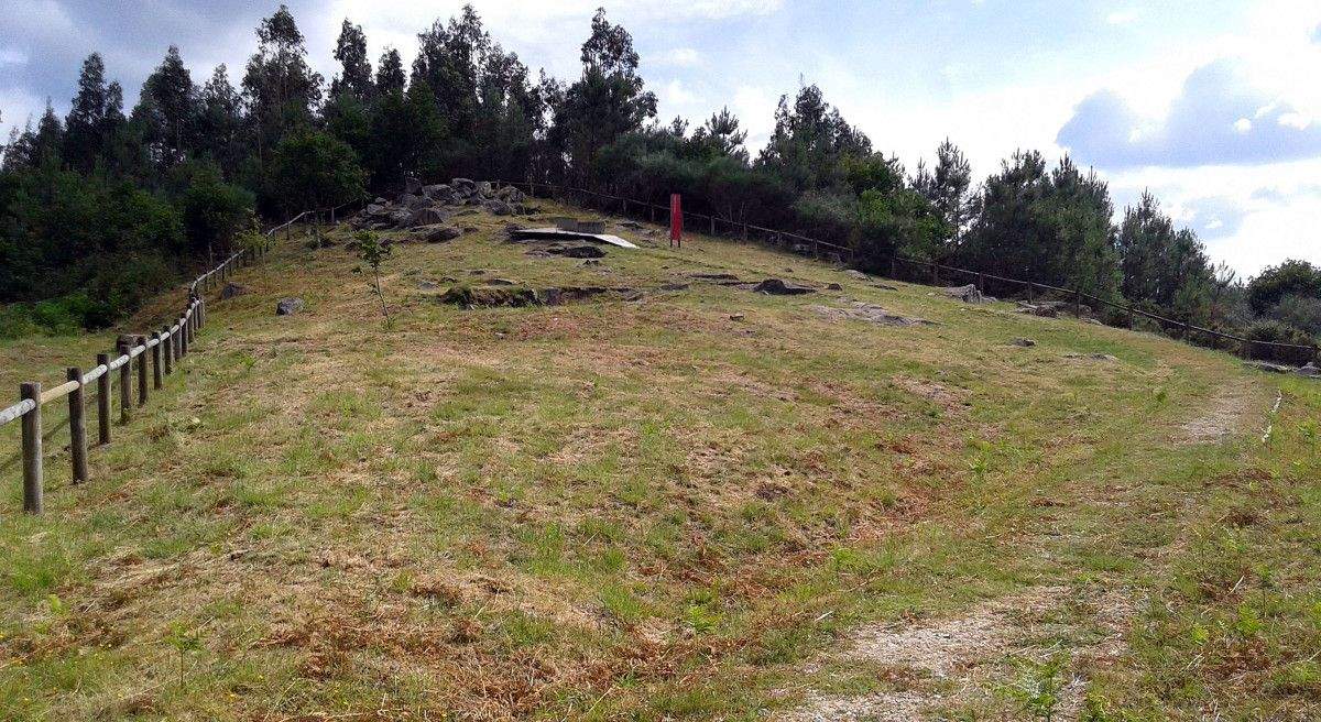 Área arqueolóxica de Tourón Área arqueolóxica de Tourón