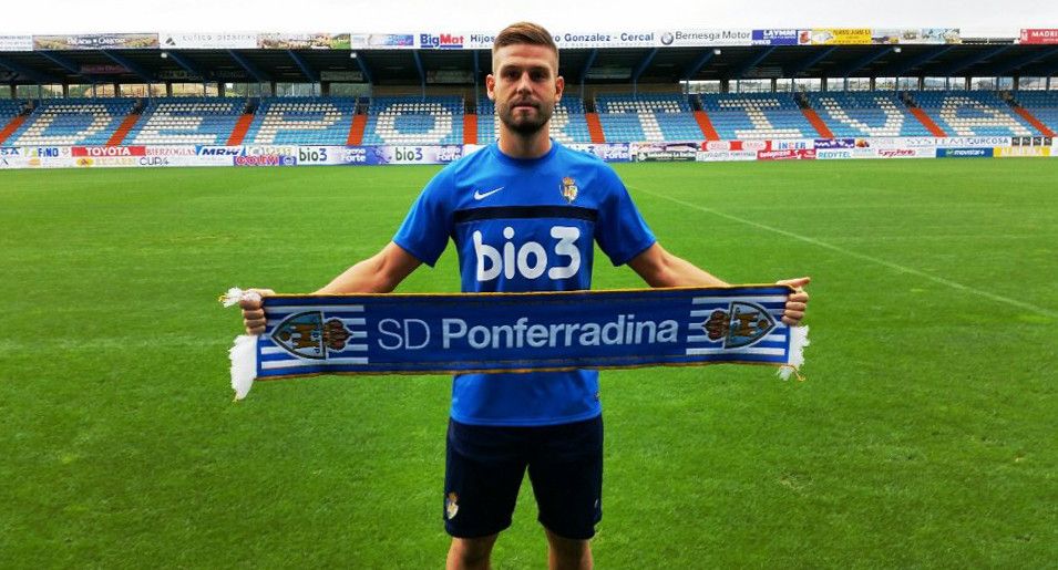 David Goldar, na súa presentación como xogador da Ponferradina