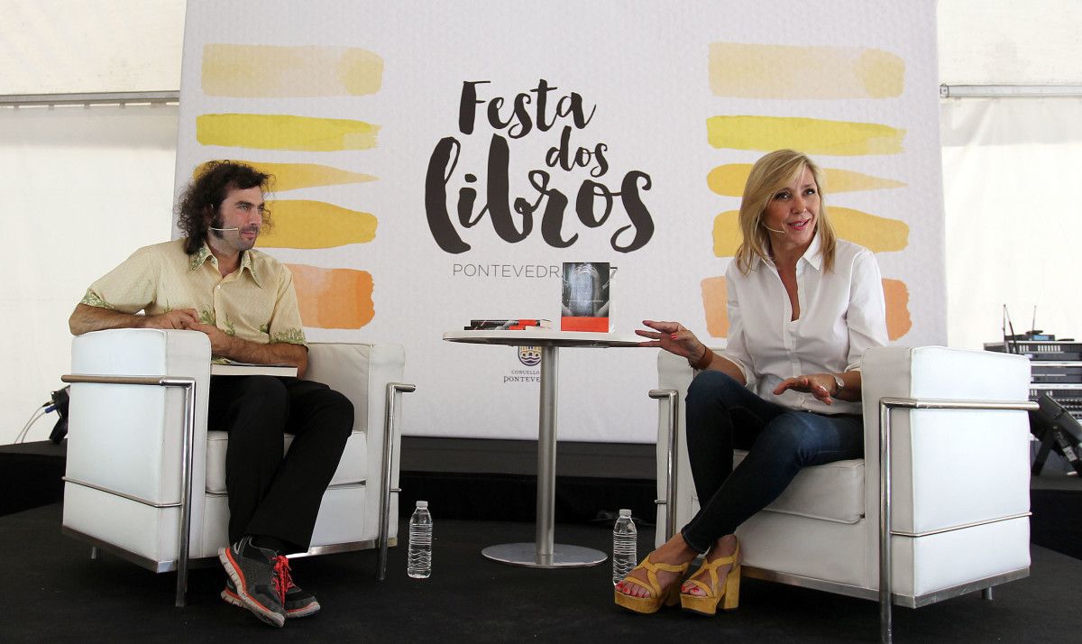 Festa dos Libros en la plaza de A Ferrería