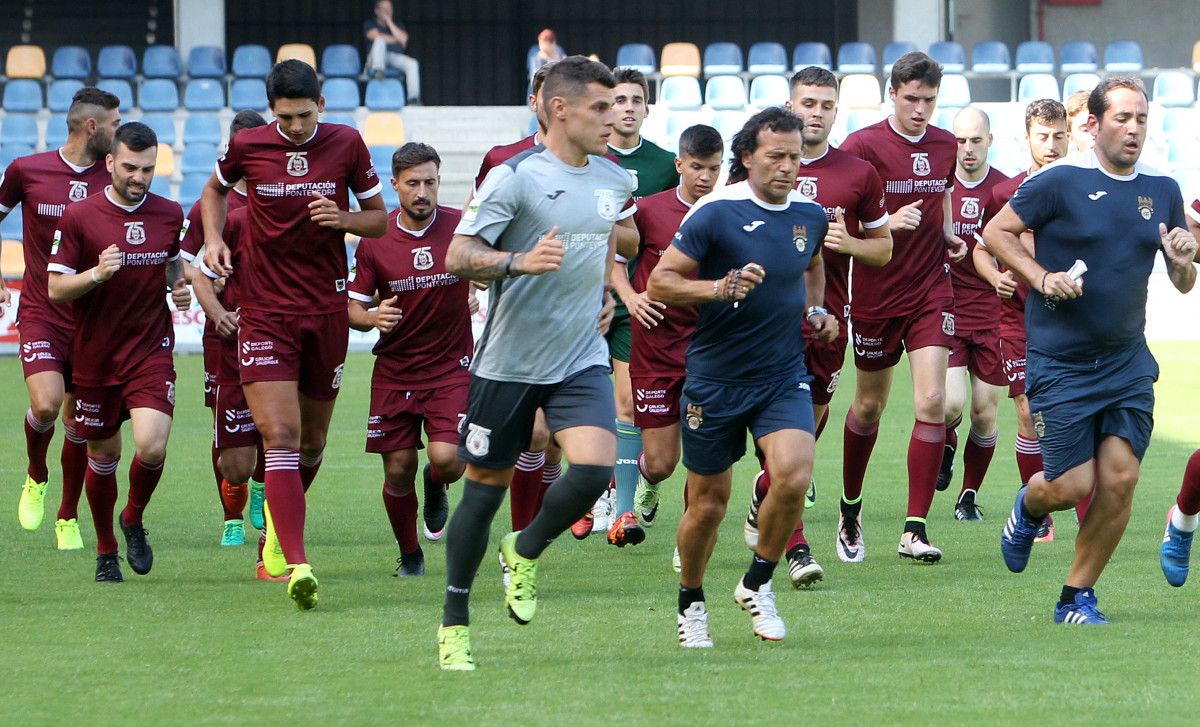 Primer entrenamiento de pretemporada del Pontevedra 2017/2018