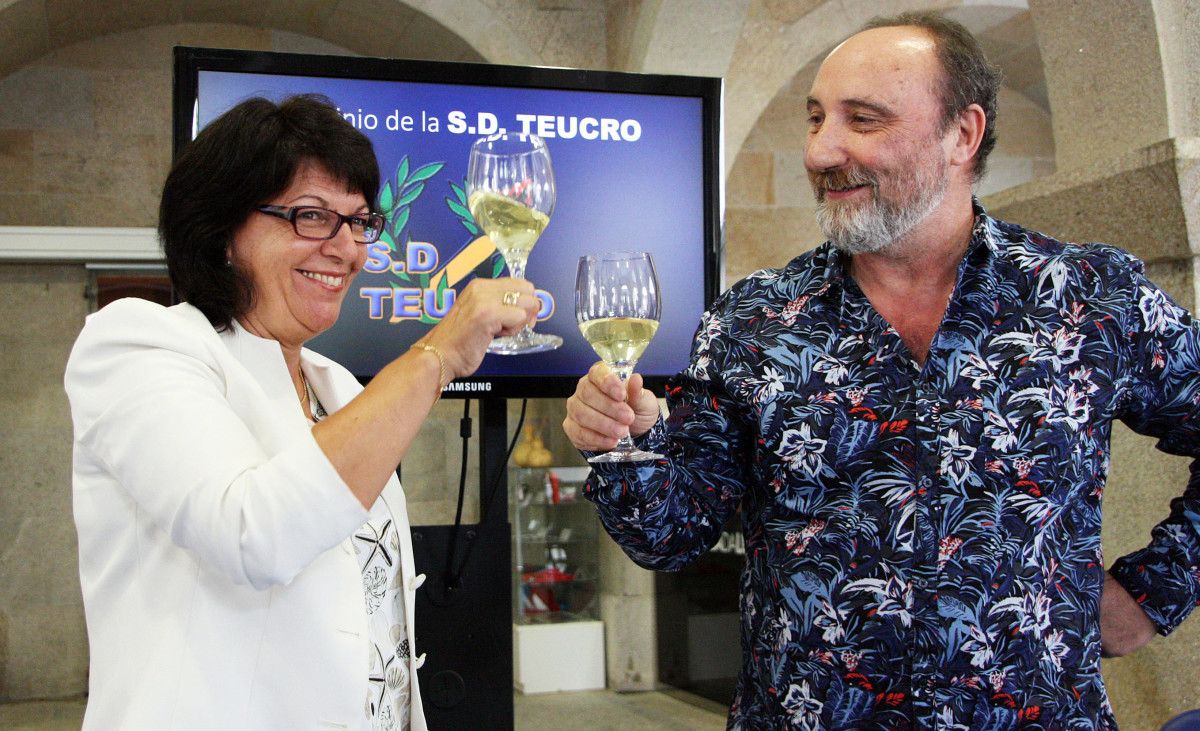 Presentación del acuerdo de patrocinio entre Condes de Albarei y Teucro