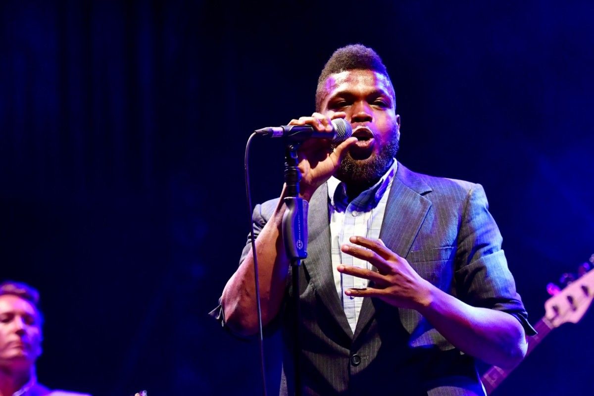 Concerto de DeRobert Adams e The Half Truths no Festival Internacional de Jazz