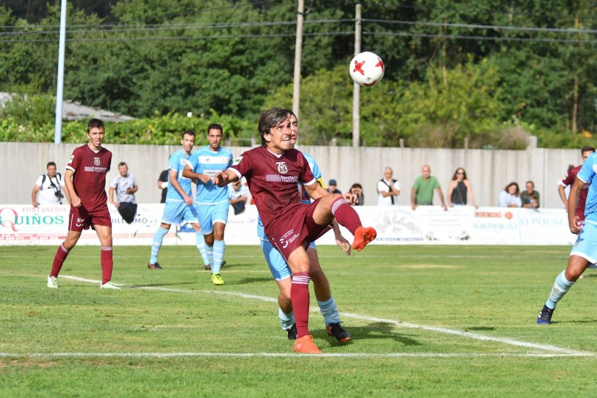 Partido entre Pontevedra e Coruxo no Trofeo Carneiro ao Espeto