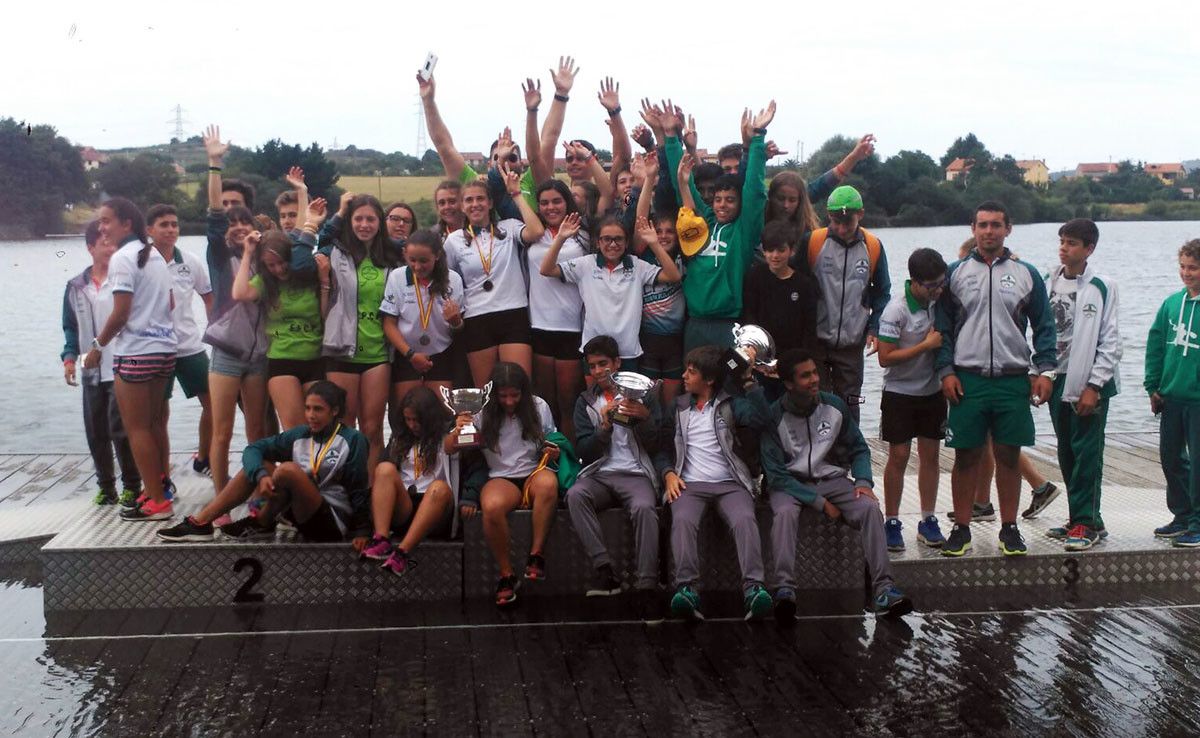 Equipo de la EP Ciudad de Pontevedra en el nacional de jóvenes promesas