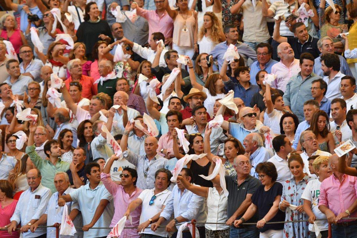 Afición en la Feria taurina de la Peregrina