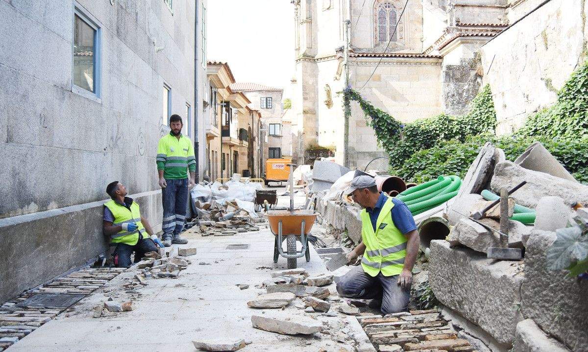 Obras de reforma urbana en Pratería Vella