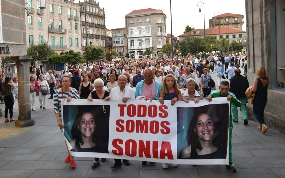 Manifestación polo sétimo aniversario da desaparición de Sonia Iglesias Manifestación polo sétimo aniversario da desaparición de Sonia Iglesias