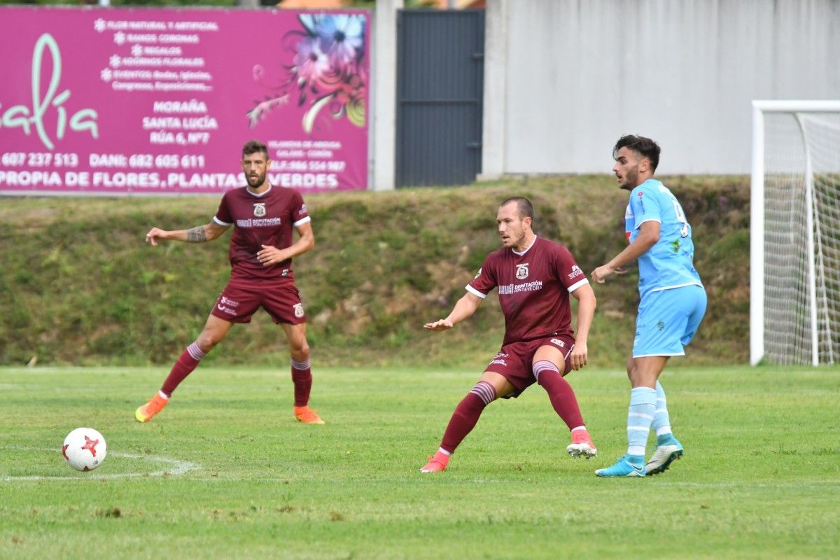 Partido entre Pontevedra y Coruxo en el Trofeo Carneiro ao Espeto