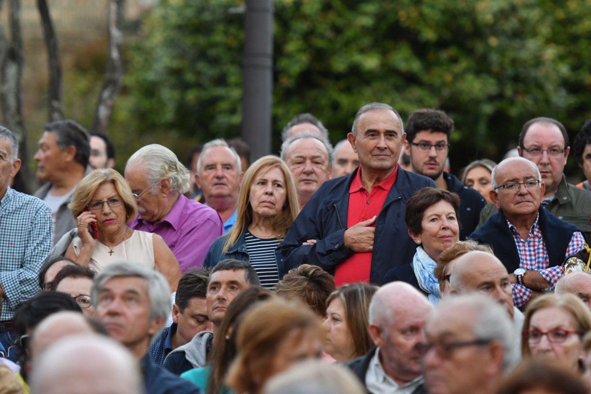 Man a man das bandas de música de Pontevedra e Salcedo nas Festas da Peregrina 2017