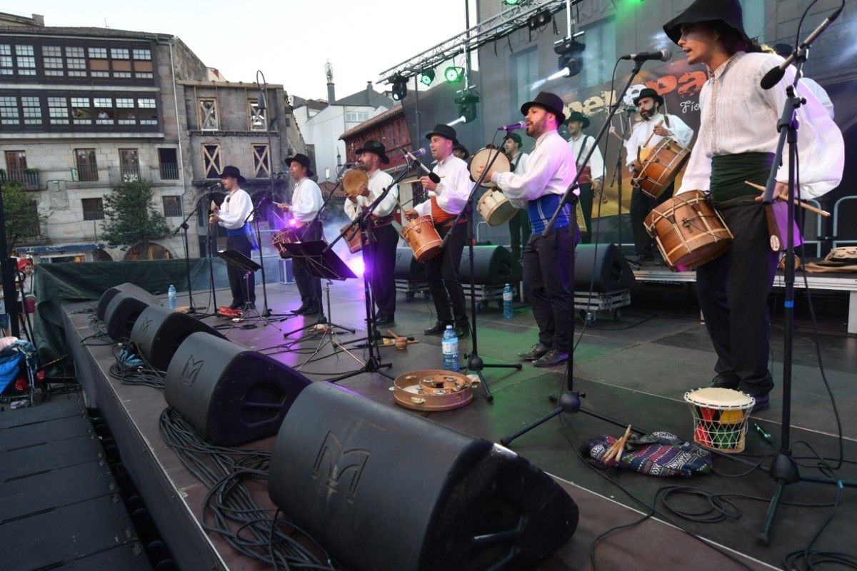 Concerto de Pelepau na Praza da Ferrería