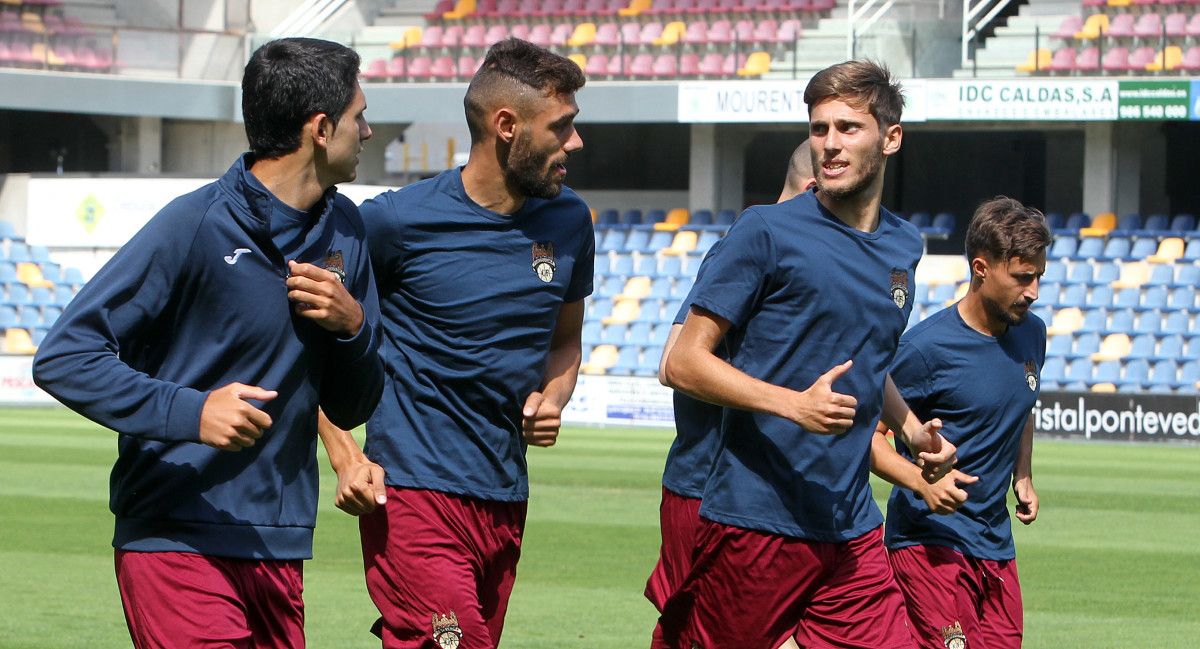 Entrenamiento del Pontevedra en Pasarón