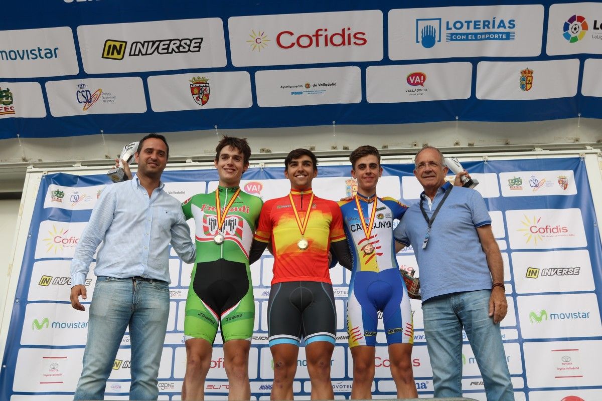 Guillermo García, tras proclamarse campión de España junior contrarreloxo