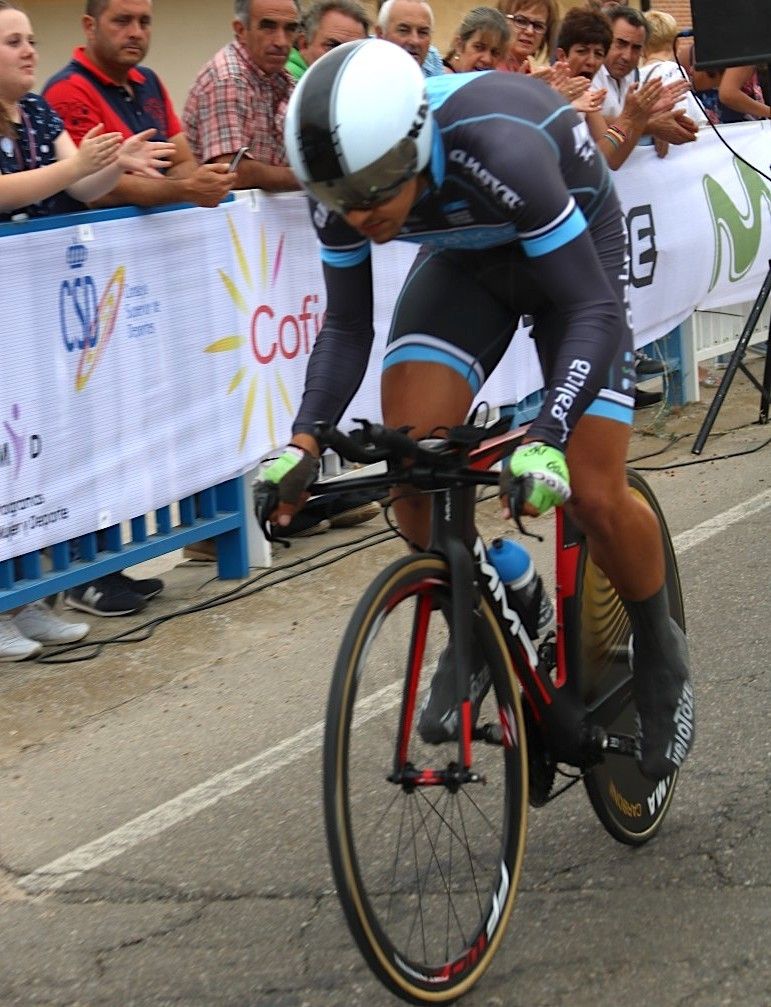 Guillermo García durante o Campionato de España Junior Contrarreloxo en 2017