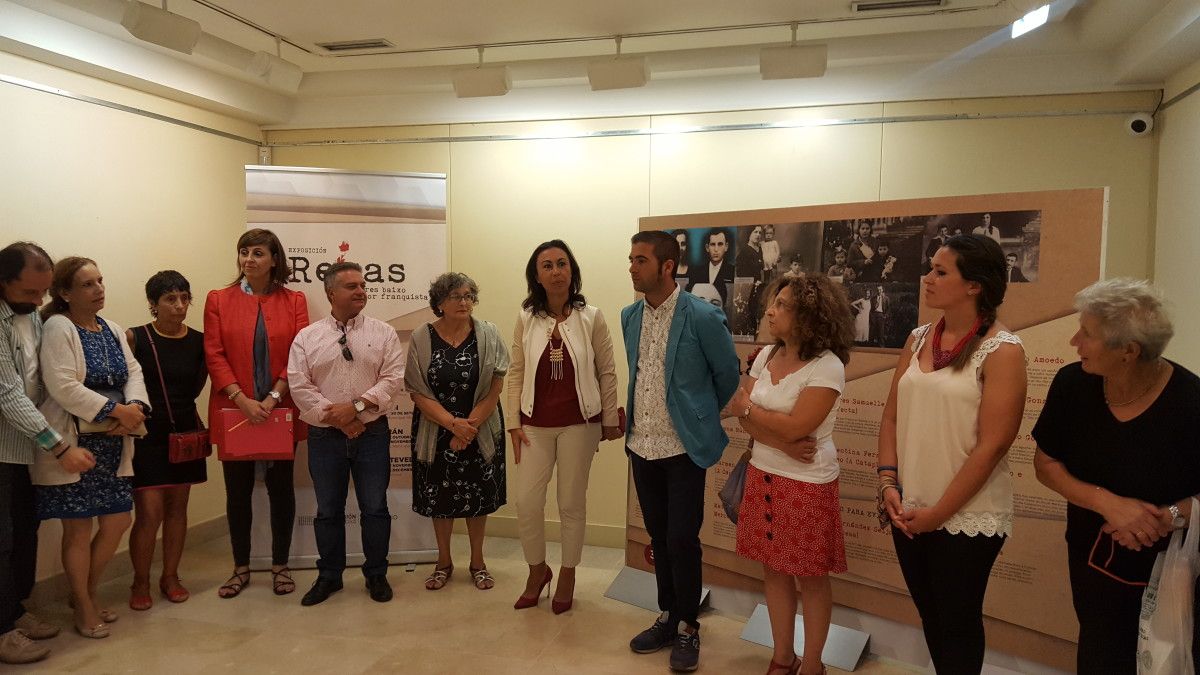 Inauguración da exposición 'Rexas. Mulleres baixo o terror franquista' en Marín