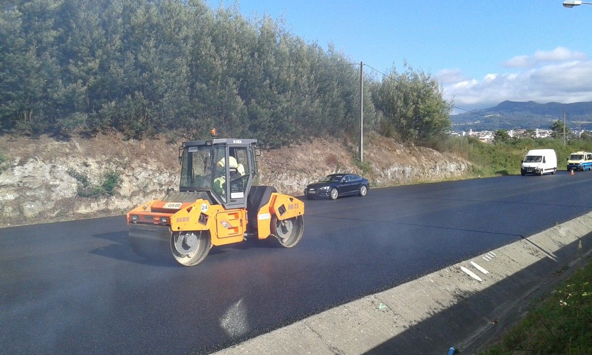 Asfaltado de la carretera PO-531 entre Pontevedra y Vilagarcía