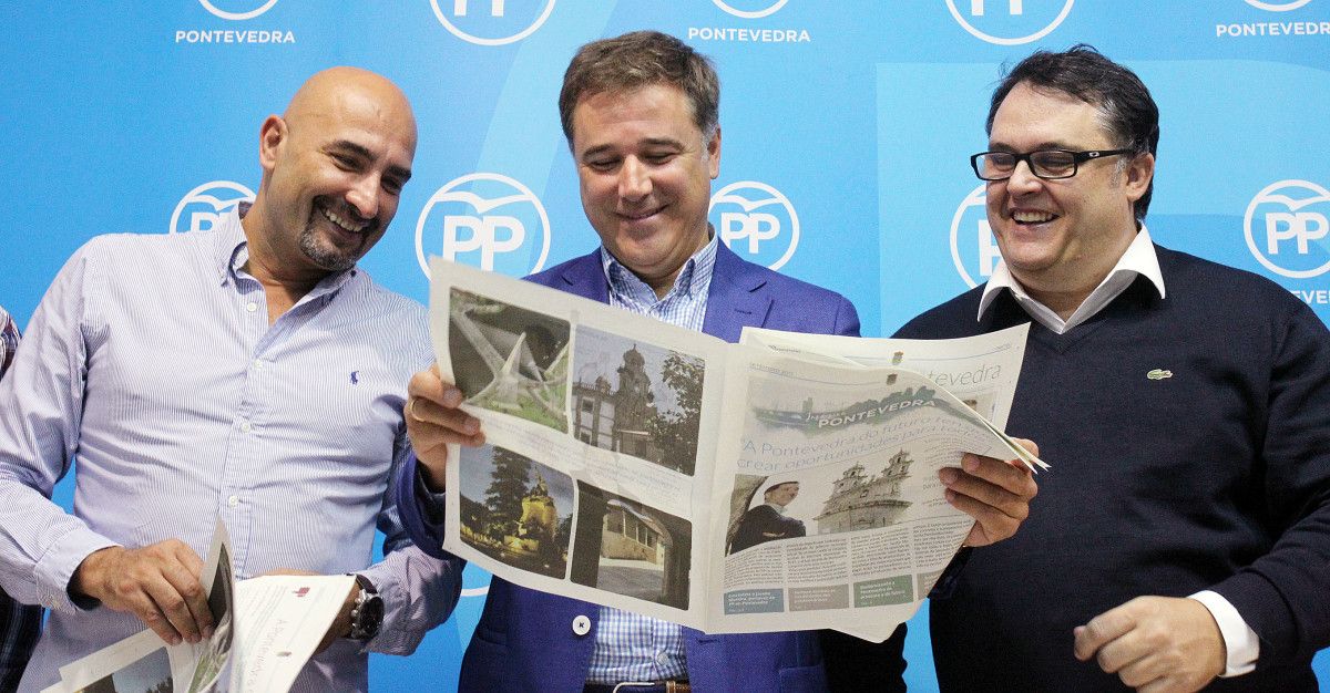 José Luis Martín, Jacobo Moreira e Tomás Abeigón, do Partido Popular, len 'Imaxina Pontevedra'