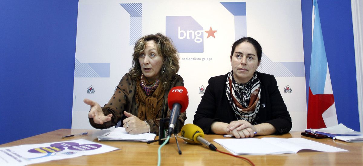 Carmen Fouces y Anxos Riveiro, en la rueda de prensa celebrada en la sede del BNG
