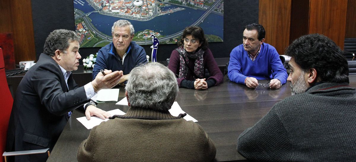 Reunión entre Vaipolorío y miembros del gobierno municipal de Pontevedra