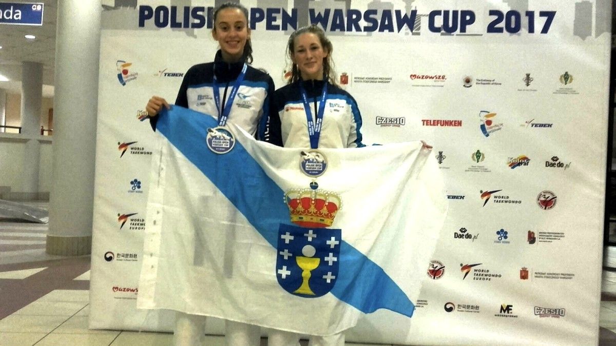 Ainhoa García e Arlet Ortiz posan coas medallas conseguidas no Open de Polonia