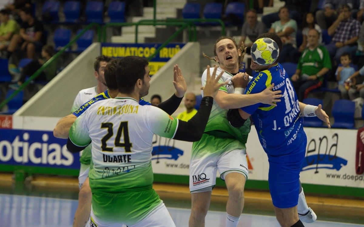 Partido entre Anaitasuna e Condes de Albarei Teucro en Pamplona