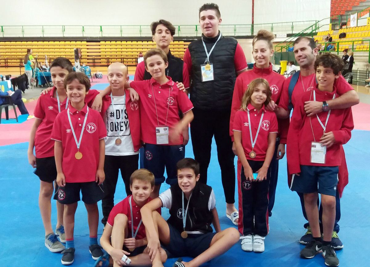Equipo del Mace Sport en el campeonato internacional Cidade de Ourense