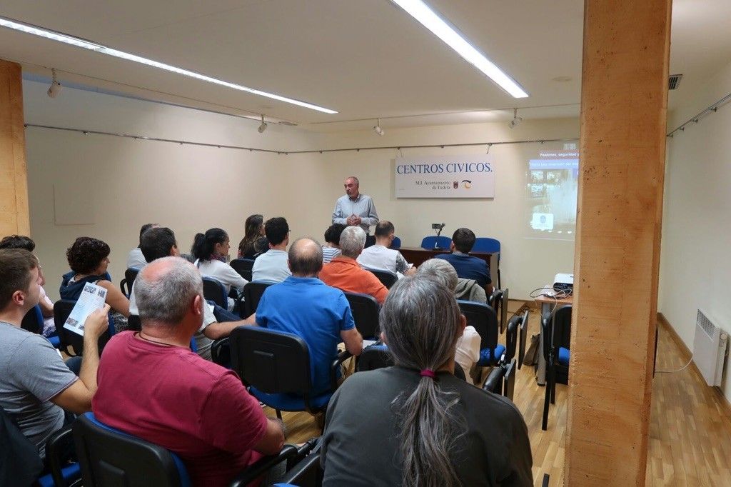 Daniel Macenlle ofrece unha charla en Tudela