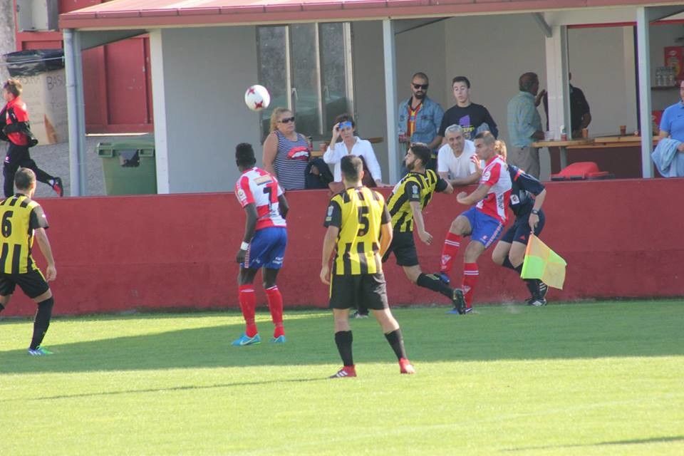 Partido entre Arosa e Ribadumia na Lomba
