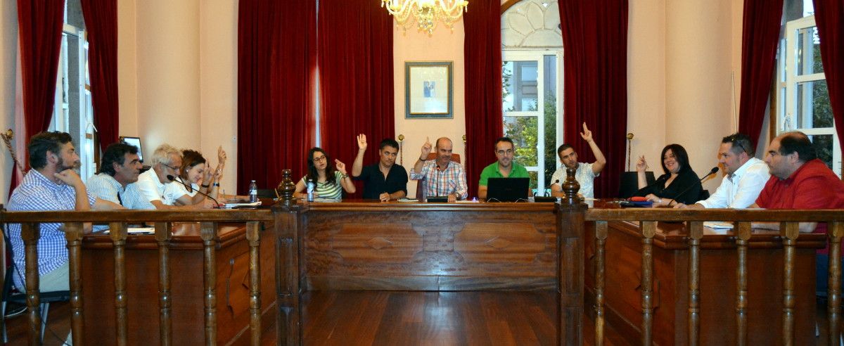 Pleno en el Concello de Bueu Pleno en el Concello de Bueu