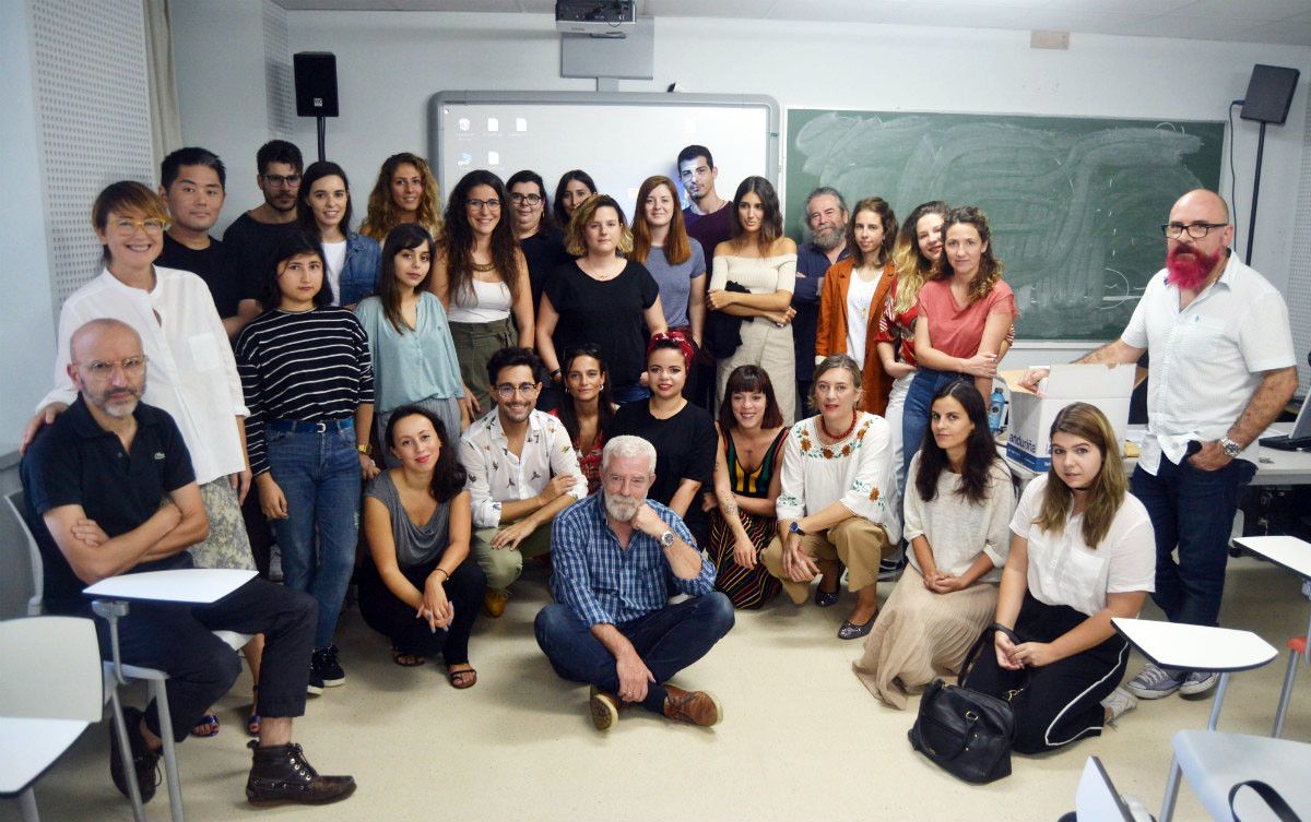 Alumnos e mestres do máster en Deseño e Dirección Creativa de Moda