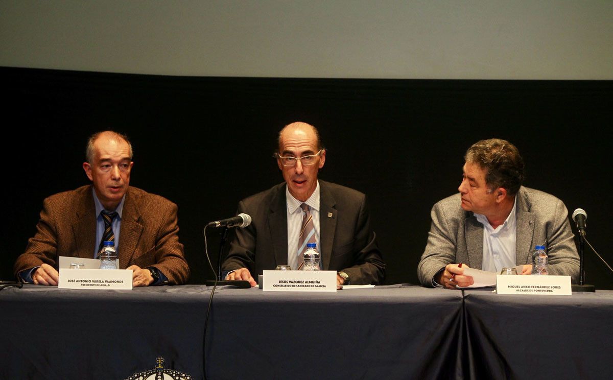 Vázquez Almuíña na inauguración das xornadas de hospitalización a domicilio