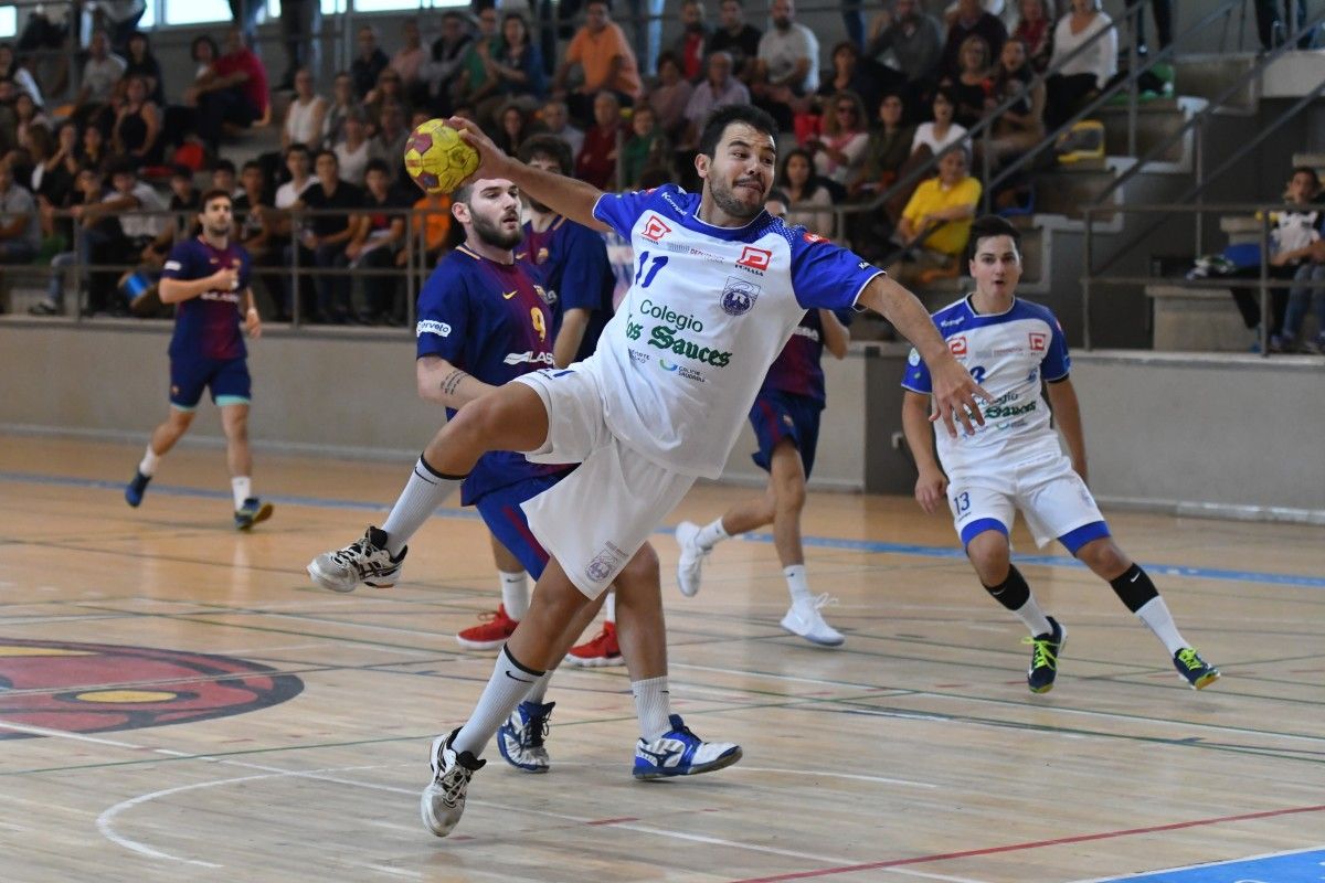 Partido entre Cisne e Barcelona B no CGTD