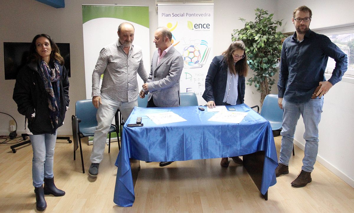 Presentación do taller 'O deporte para educar' organizado polo Teucro