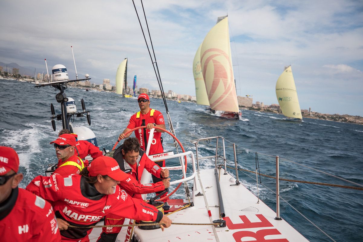 El Mapfre, durante la primera etapa de la Volvo Ocean Race