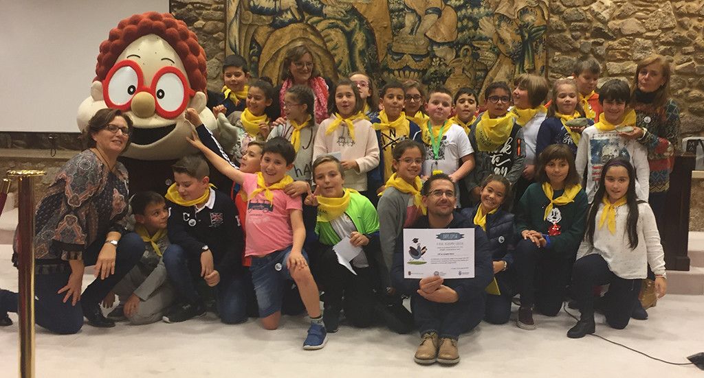 La comunidad educativa del CEIP Do Carballal en la Real Academia Galega