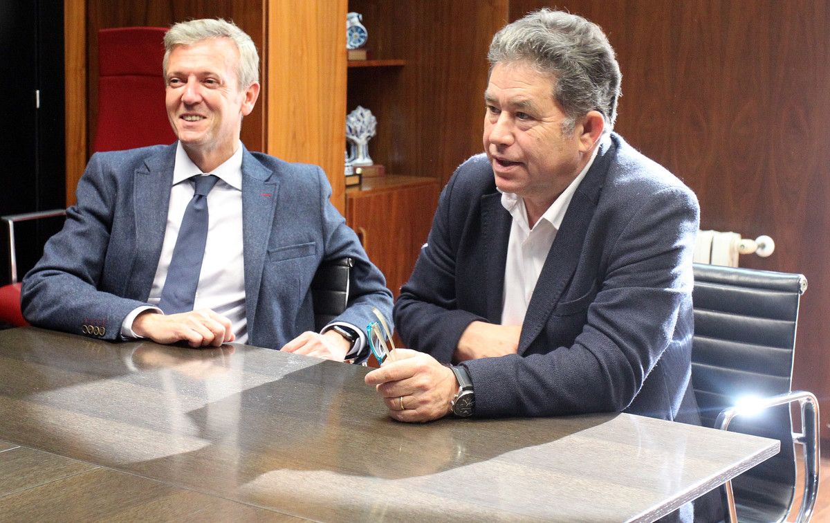 Alfonso Rueda e Miguel Anxo Fernández Lores, no Concello de Pontevedra