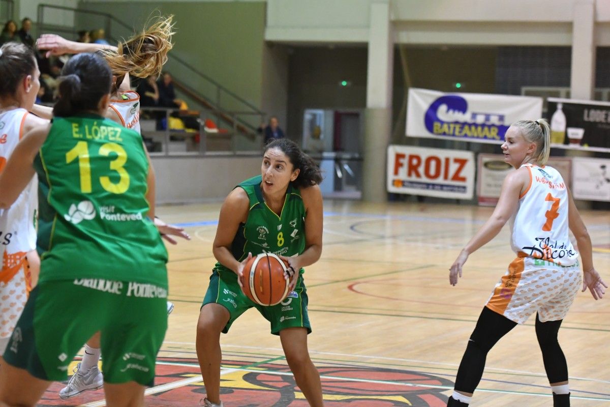 Ana Martín no partido entre Arxil e Aros León no CGTD
