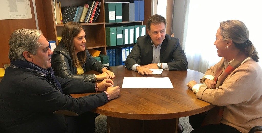 Reunión coa Xefa provincial de Costas