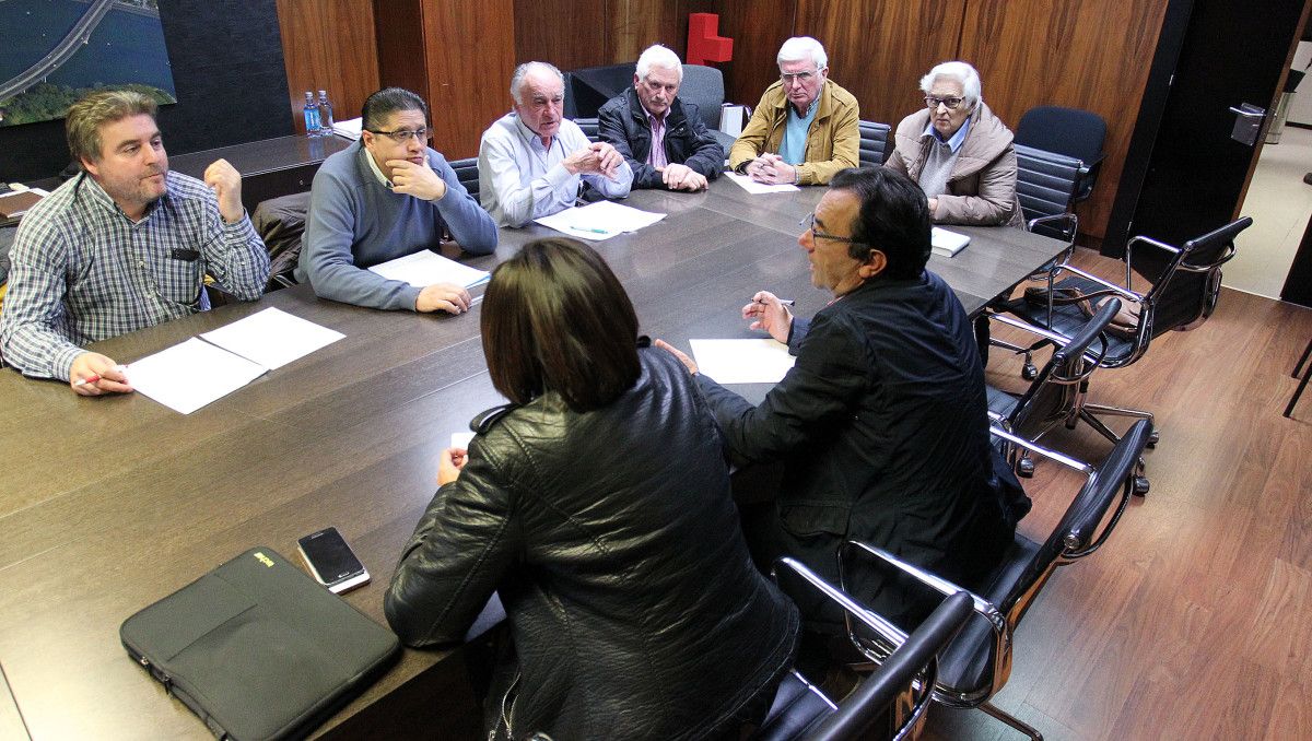 Reunión del gobierno municipal con las federaciones de vecinos