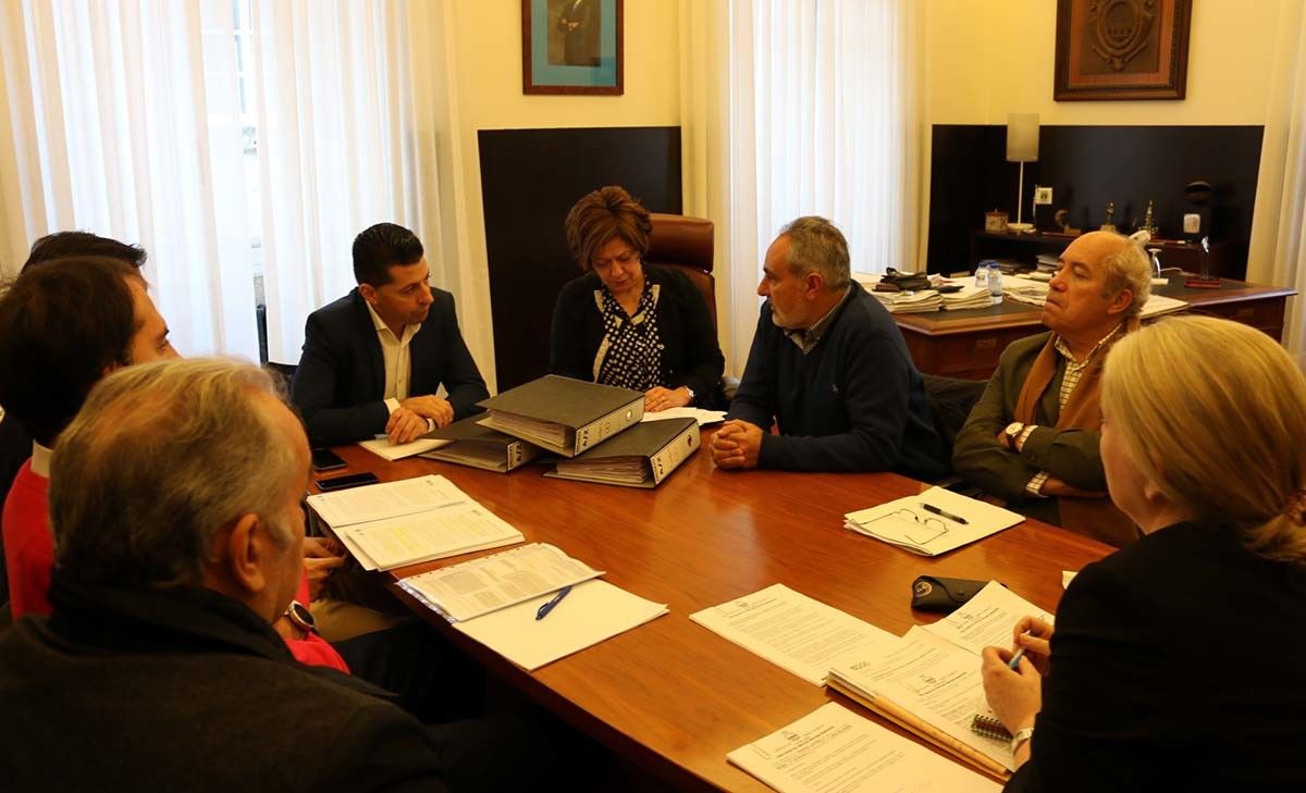 Xuntanza do alcalde de Ponte Caldelas co delegado da Xunta
