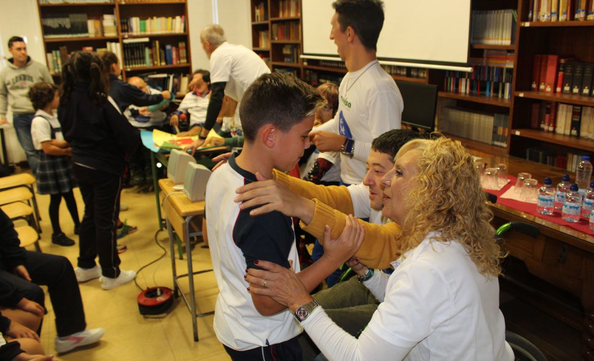 Persoas con parálise cerebral con nenos en Praceres